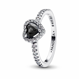 Pandora Erhabenes schwarzes Herz Ring 198421C04 bei Juwelier Kröpfl